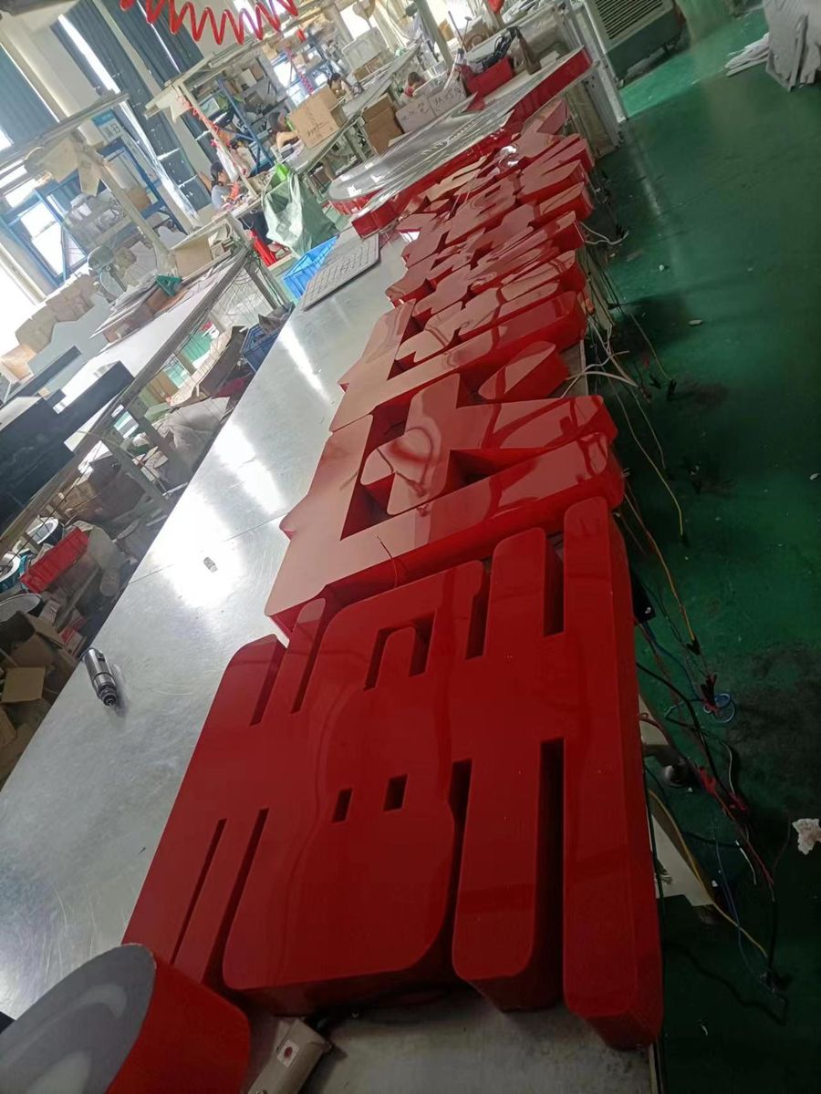 总经理秘书1.性格开朗,形象佳,有上进心