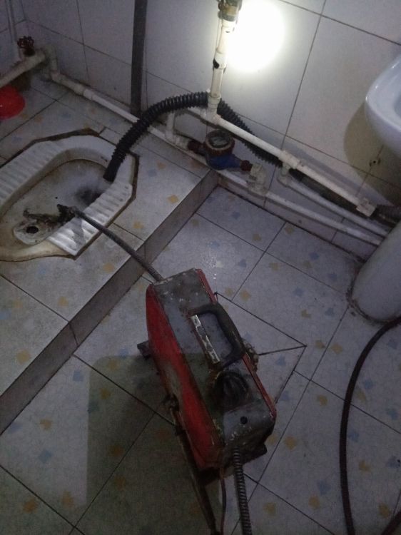 昆山专业电工兼职电箱设备灯具维修
