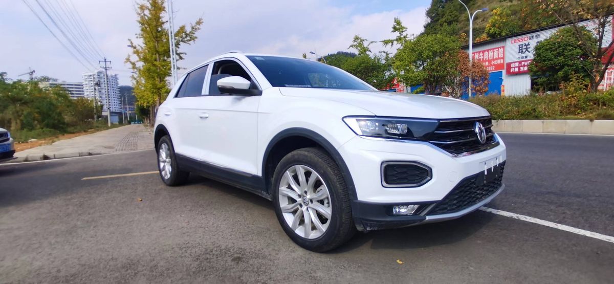 宝马X1 2019款 xDrive20Li 尊享型 【24.68万】